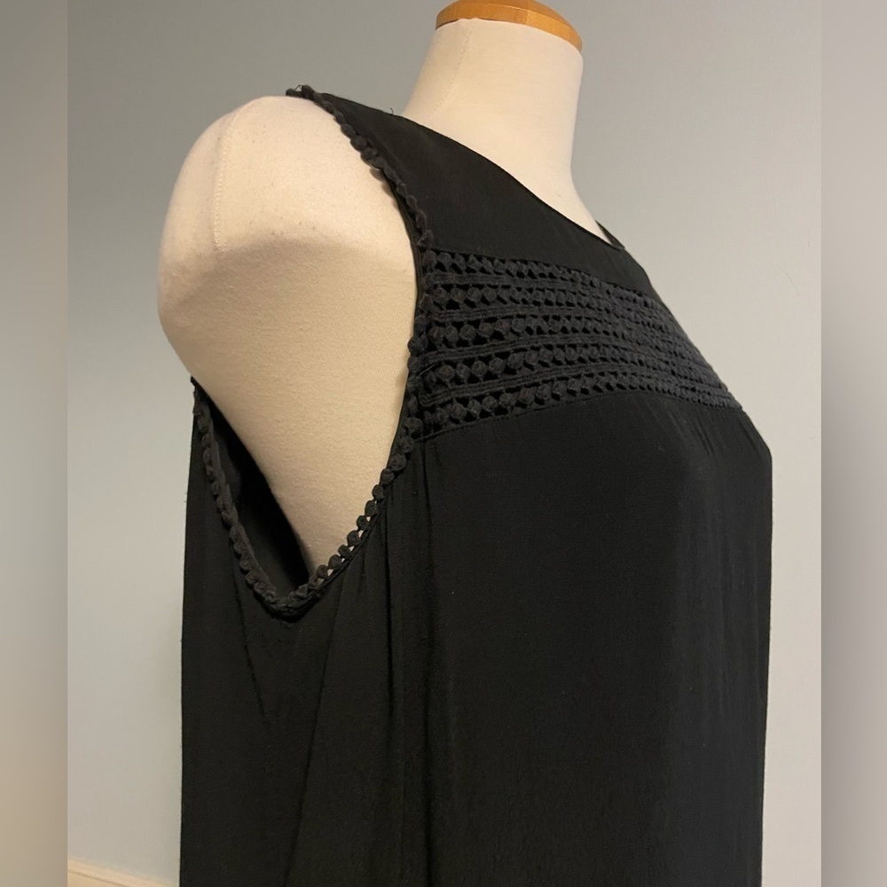 Gap - heavy lace shift dress
